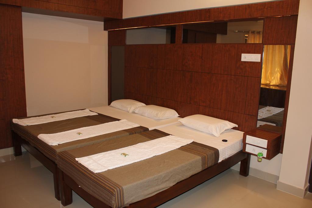 Apartment Raj Residency *